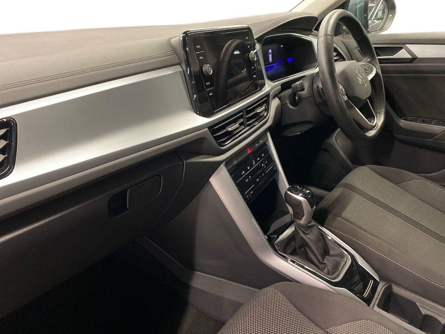 Used Volkswagen T-Roc 2022 for sale - 77830506: Photo 7