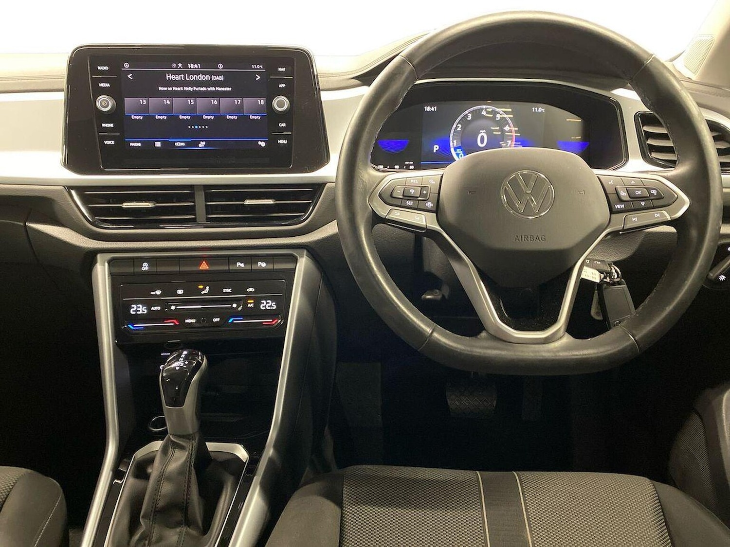 Used Volkswagen T-Roc 2022 for sale - 77830506: Photo 9