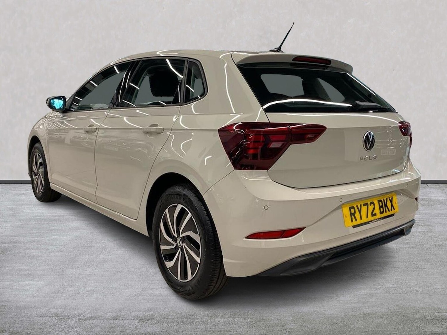 Used Volkswagen Polo 2023 for sale - 78139588: Photo 2