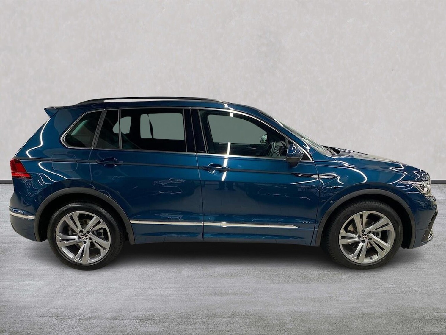 Used Volkswagen Tiguan 2023 for sale - 77701367: Photo 3