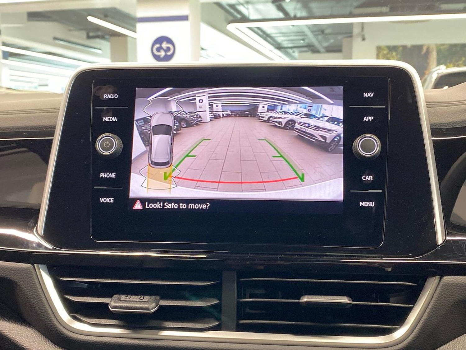 Used Volkswagen T-Roc 2026 for sale - 77888628: Photo 22