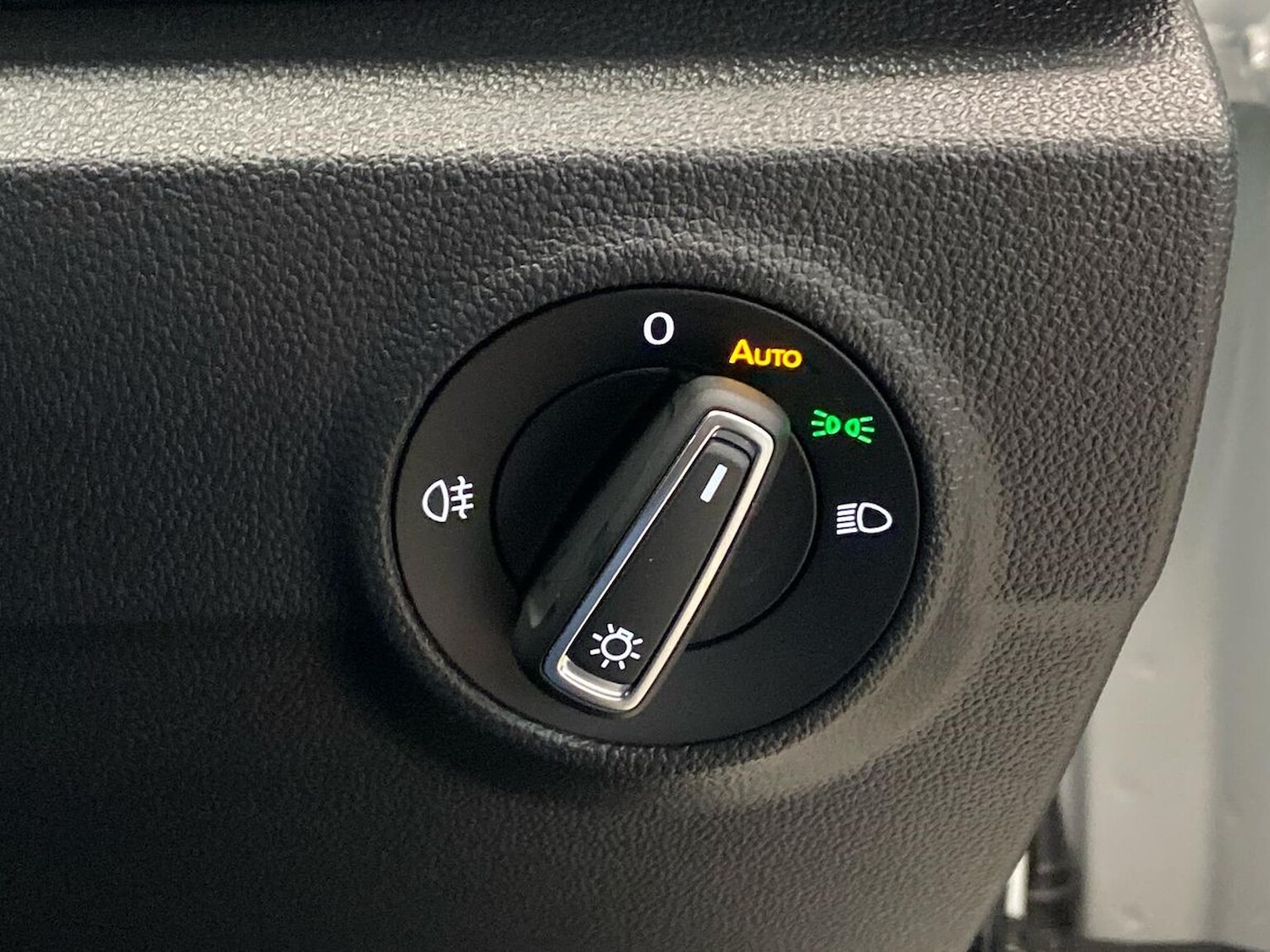 Used Volkswagen T-Roc 2026 for sale - 77888628: Photo 24