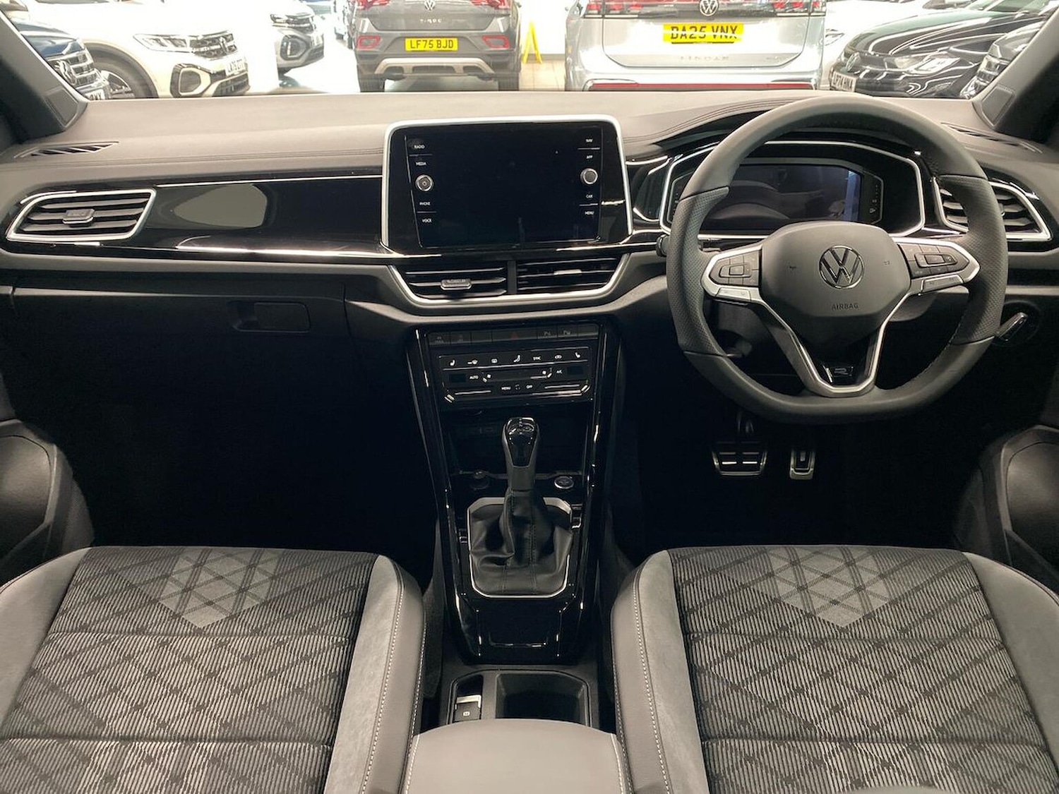 Used Volkswagen T-Roc 2026 for sale - 77888628: Photo 8