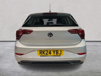 Used Volkswagen Polo 2024 for sale - 79424003: Photo