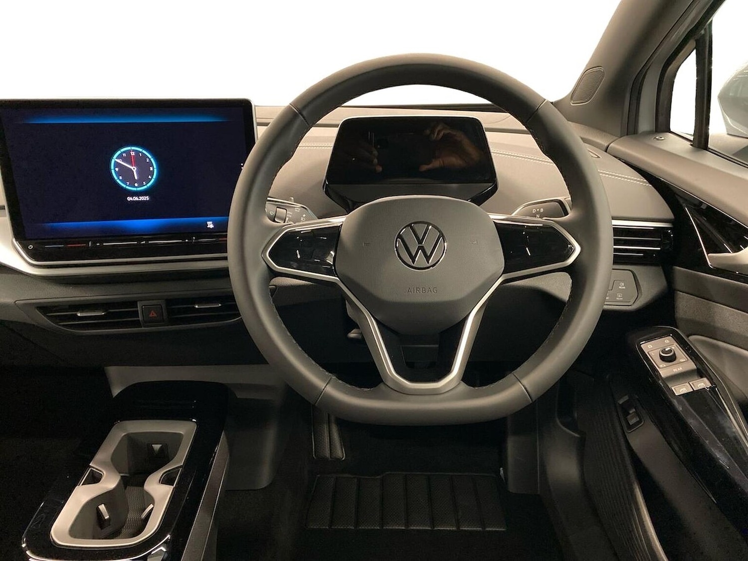 Used Volkswagen ID.4 2025 for sale - 77643845: Photo 9