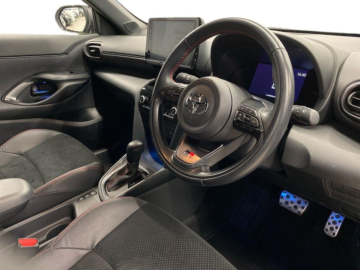 Used Toyota Yaris Cross 2024 for sale - 77676279: Photo 15