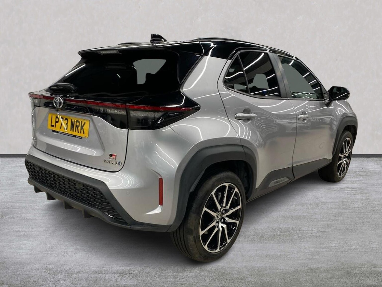 Used Toyota Yaris Cross 2024 for sale - 77676279: Photo 18