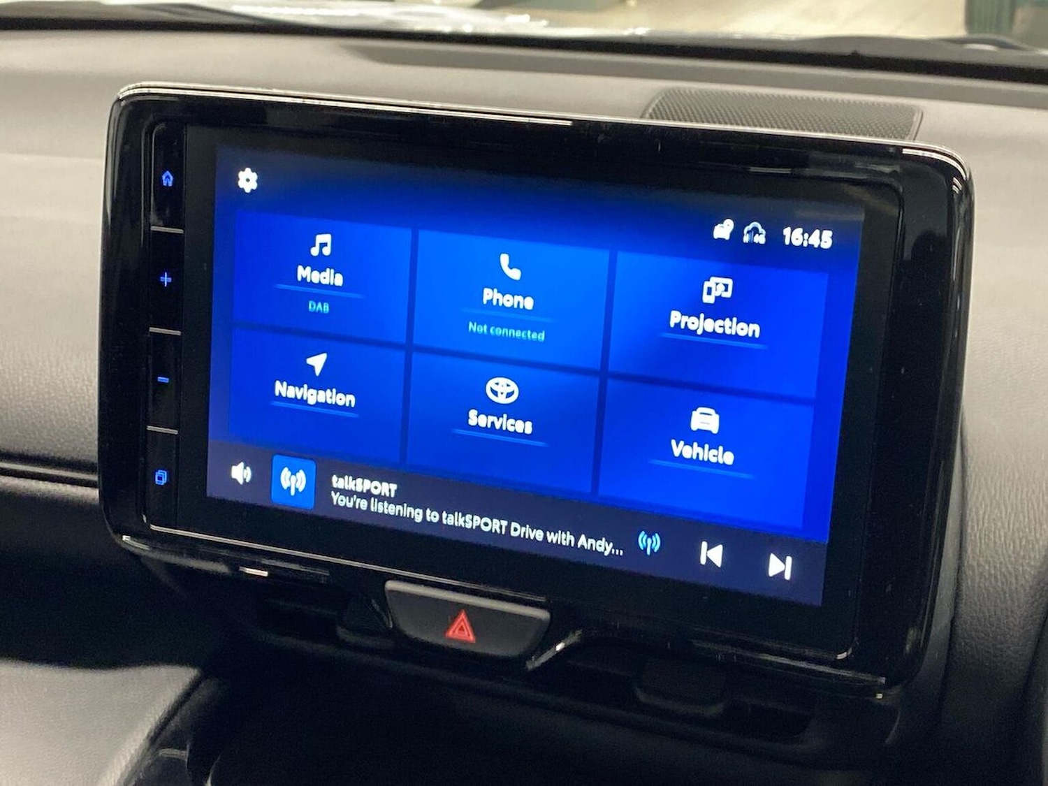 Used Toyota Yaris Cross 2024 for sale - 77676279: Photo 24