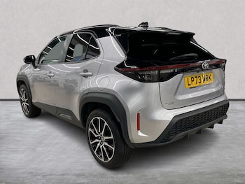 Used Toyota Yaris Cross 2024 for sale - 77676279: Photo