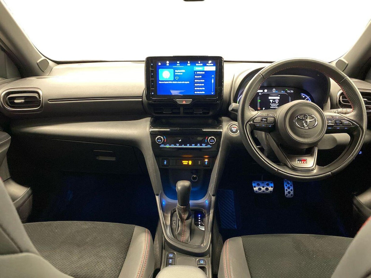 Used Toyota Yaris Cross 2024 for sale - 77676279: Photo 8