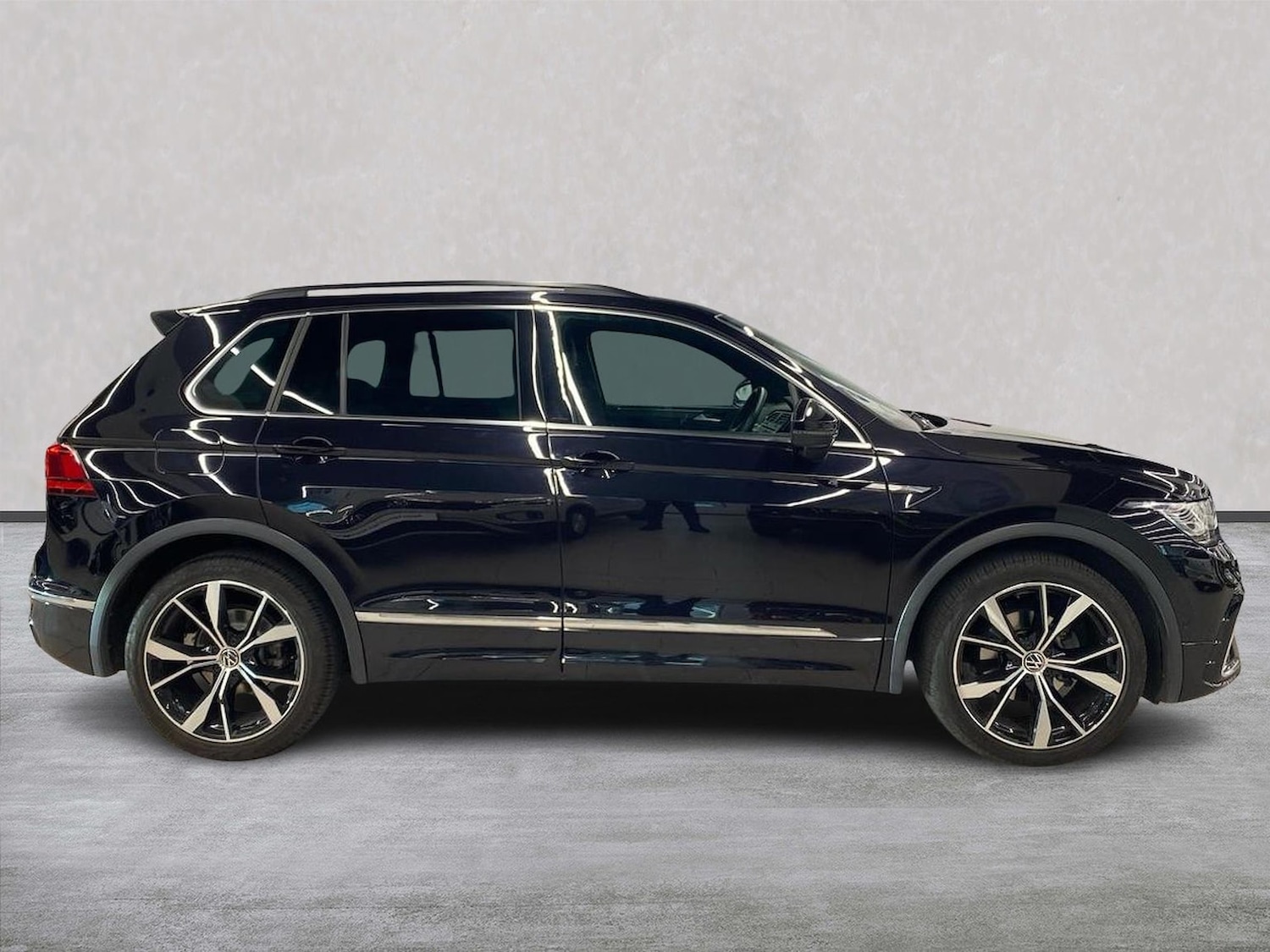 Used Volkswagen Tiguan 2020 for sale - 76134194: Photo 3