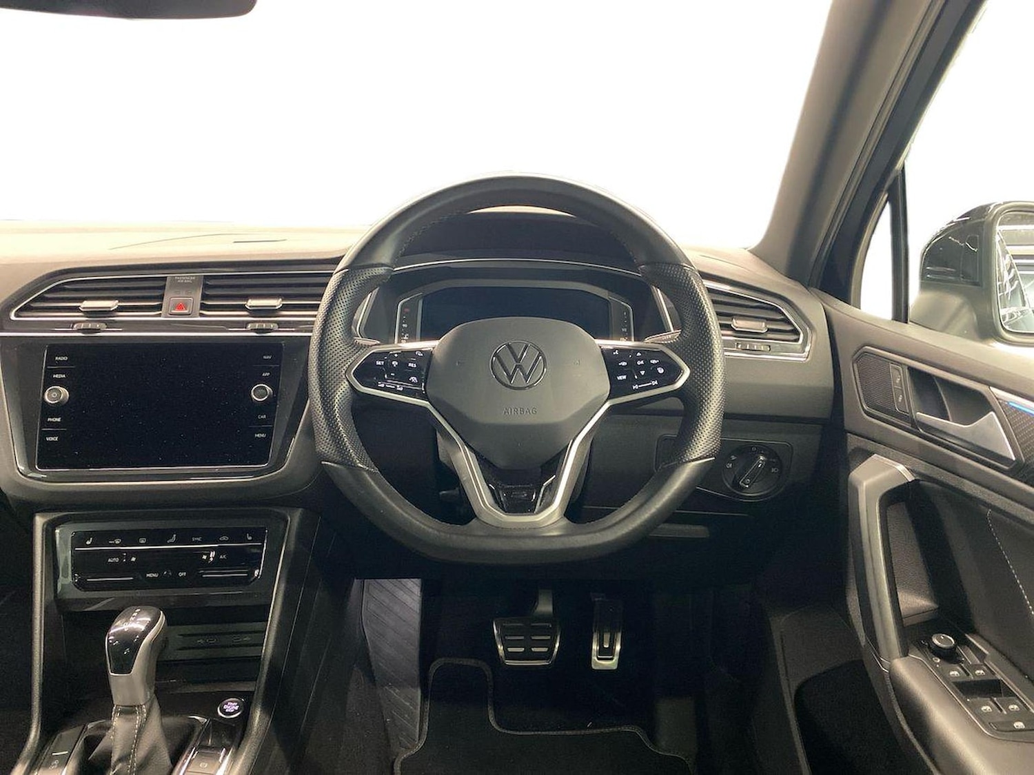 Used Volkswagen Tiguan 2020 for sale - 76134194: Photo 9