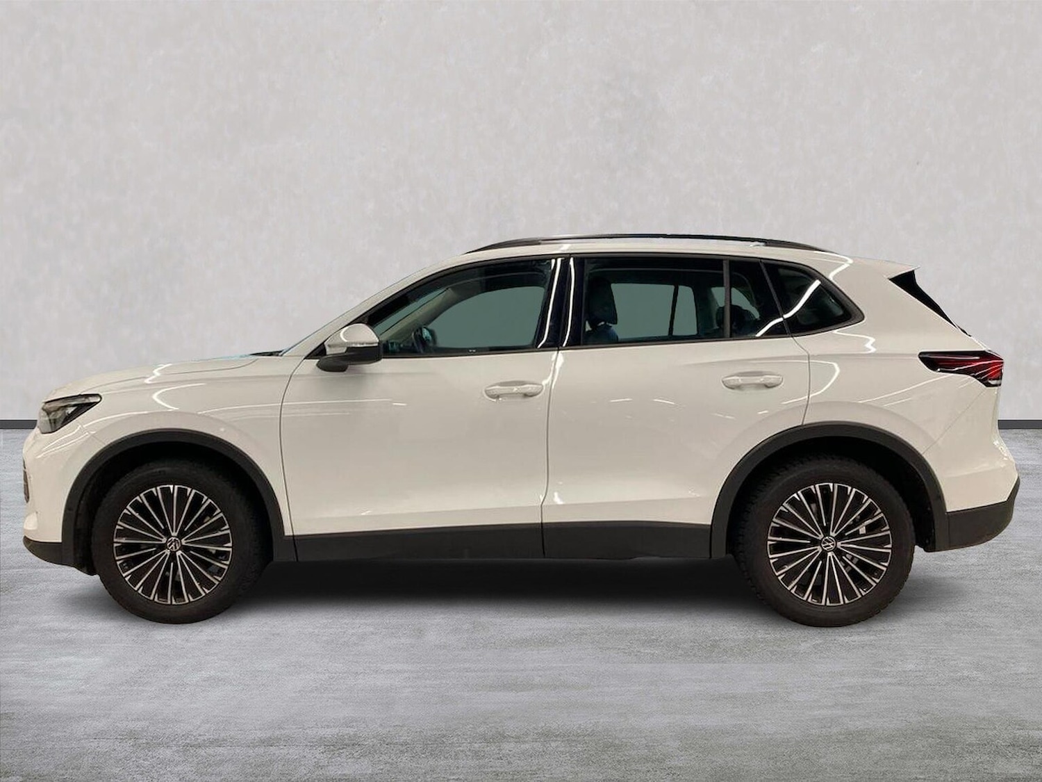 Used Volkswagen Tiguan 2024 for sale - 76331068: Photo 19