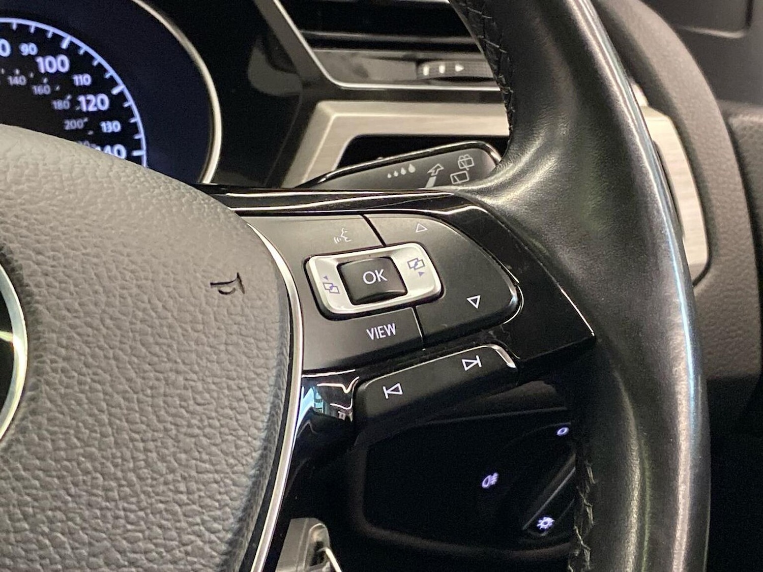 Used Volkswagen Touran 2021 for sale - 76497315: Photo 25