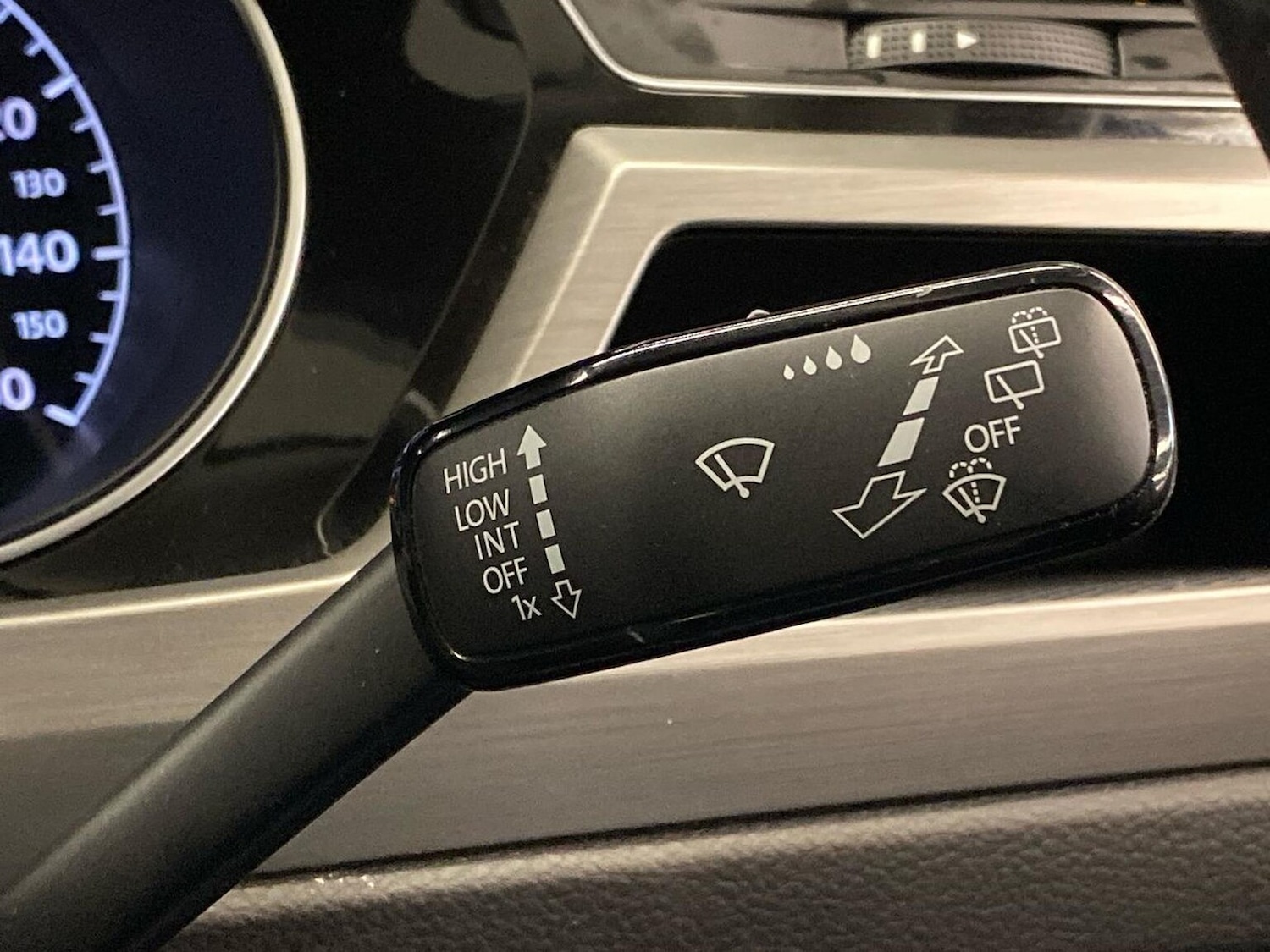 Used Volkswagen Touran 2021 for sale - 76497315: Photo 27