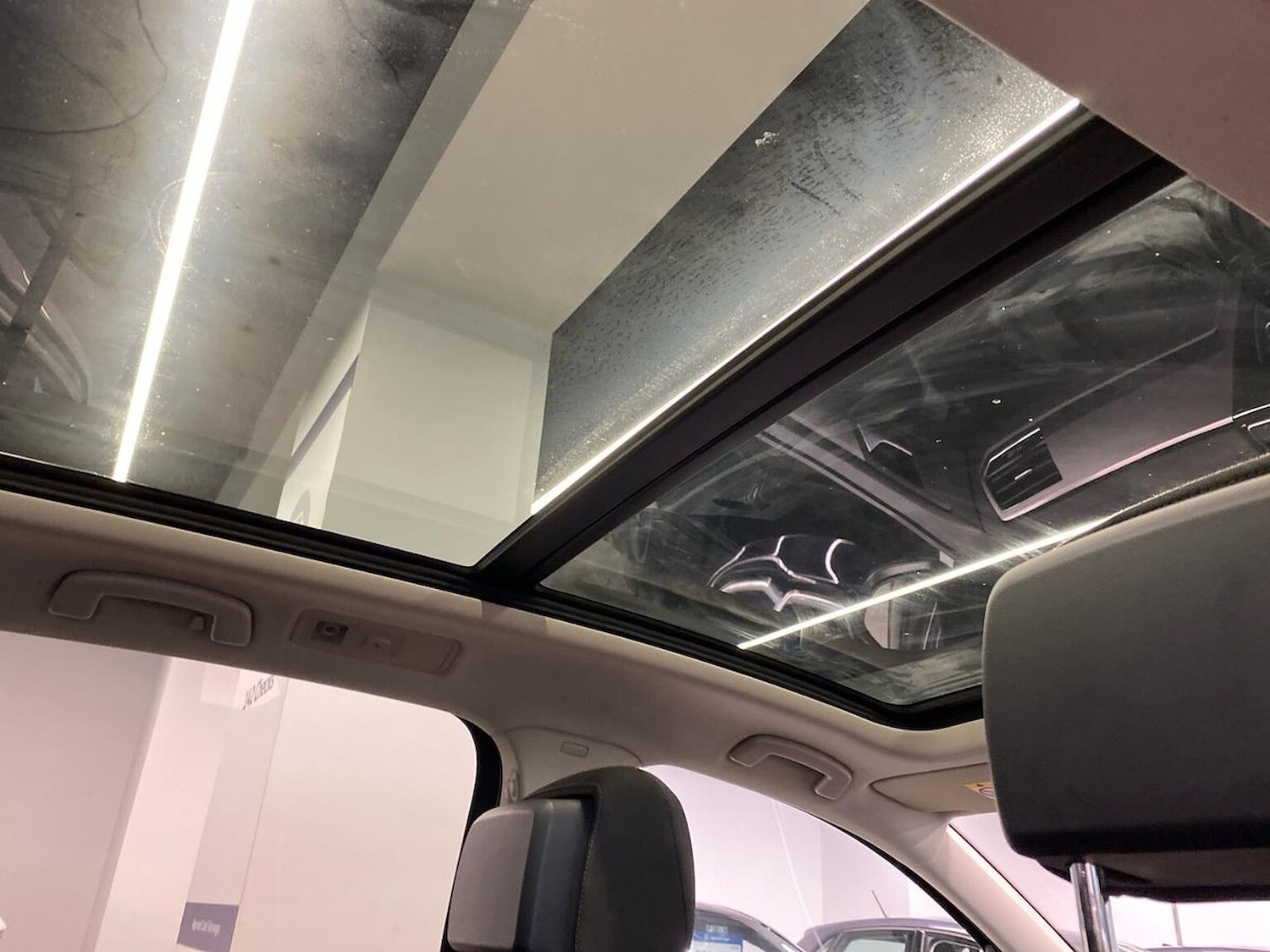 Used Volkswagen Touran 2021 for sale - 76497315: Photo 30