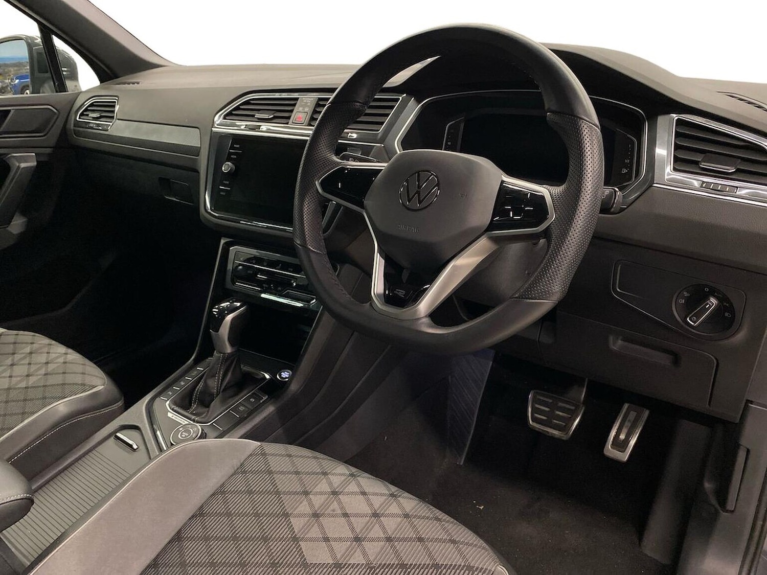 Used Volkswagen Tiguan 2021 for sale - 76430827: Photo 15