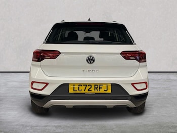 Used Volkswagen T-Roc 2022 for sale - 77542522: Photo