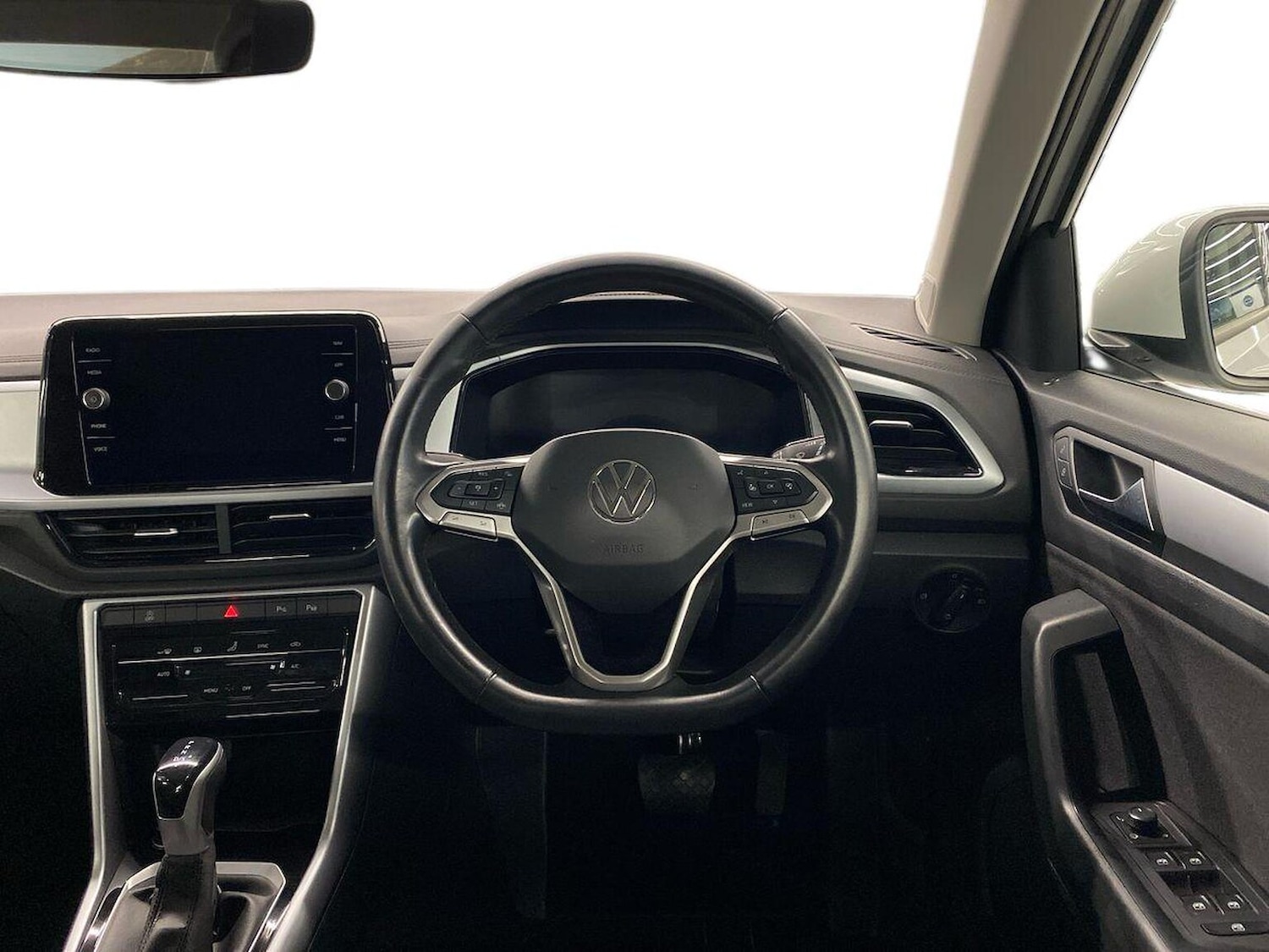 Used Volkswagen T-Roc 2022 for sale - 77542522: Photo 9