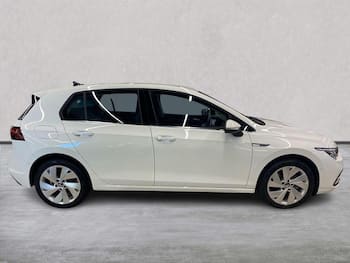 Used Volkswagen Golf 2024 for sale - 79812574: Photo