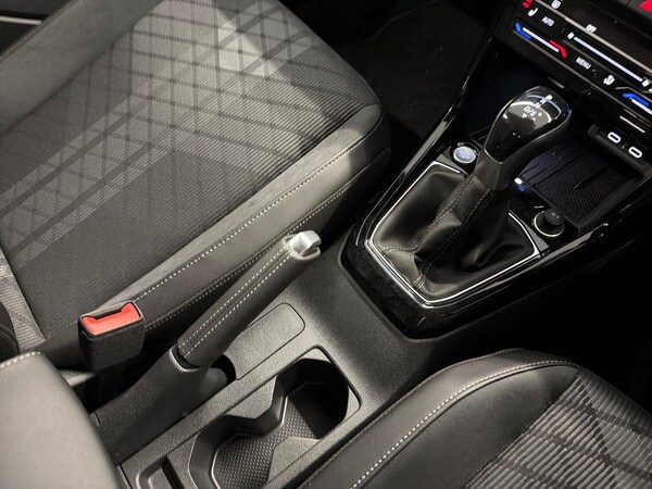 Used Volkswagen T-Cross 2025 for sale - 76232786: Photo 13