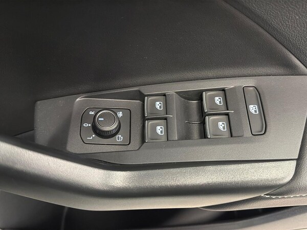 Used Volkswagen T-Cross 2025 for sale - 76232786: Photo 21