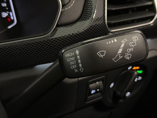 Used Volkswagen T-Cross 2025 for sale - 76232786: Photo 28