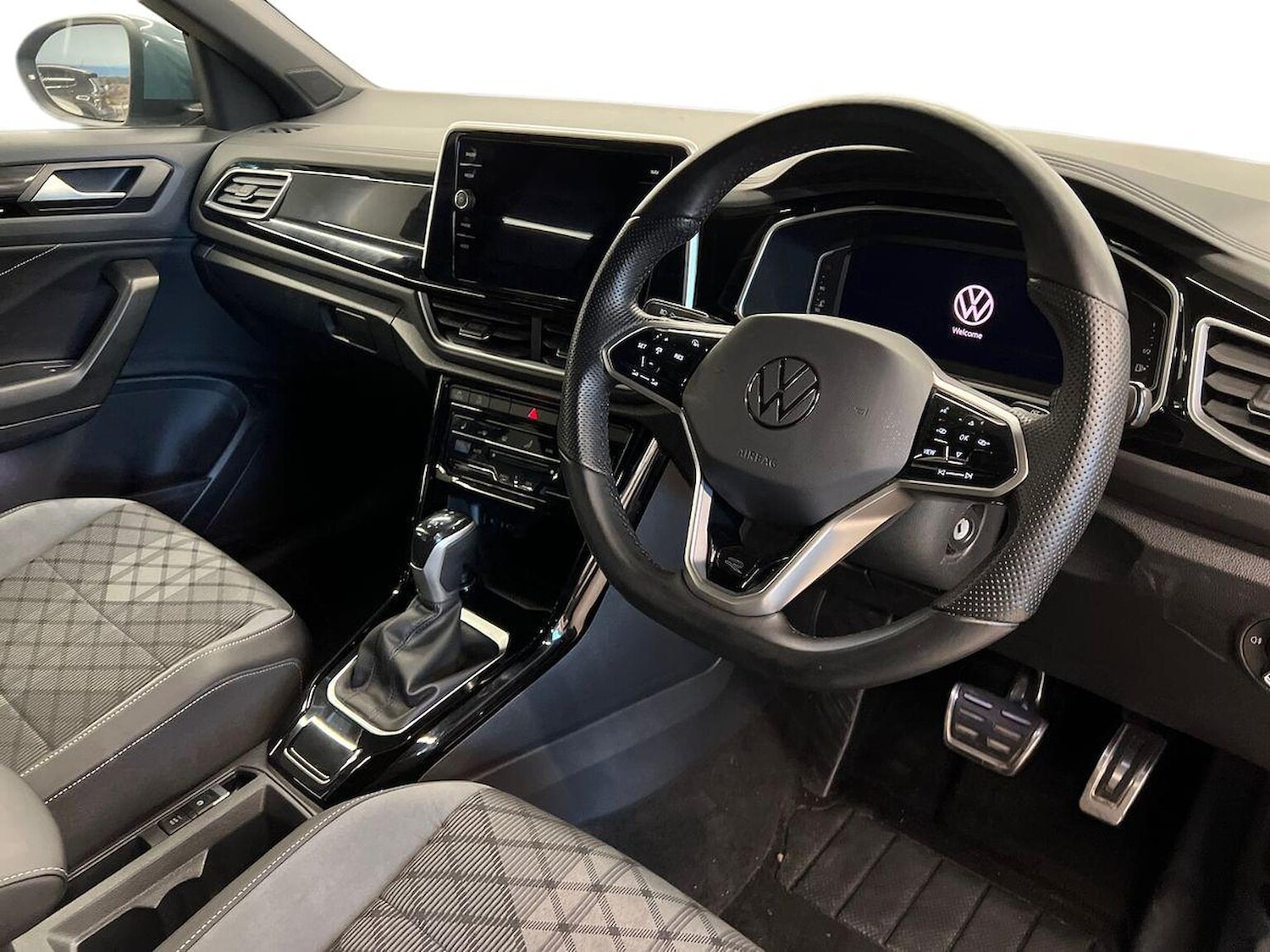 Used Volkswagen T-Roc 2022 for sale - 76736685: Photo 15