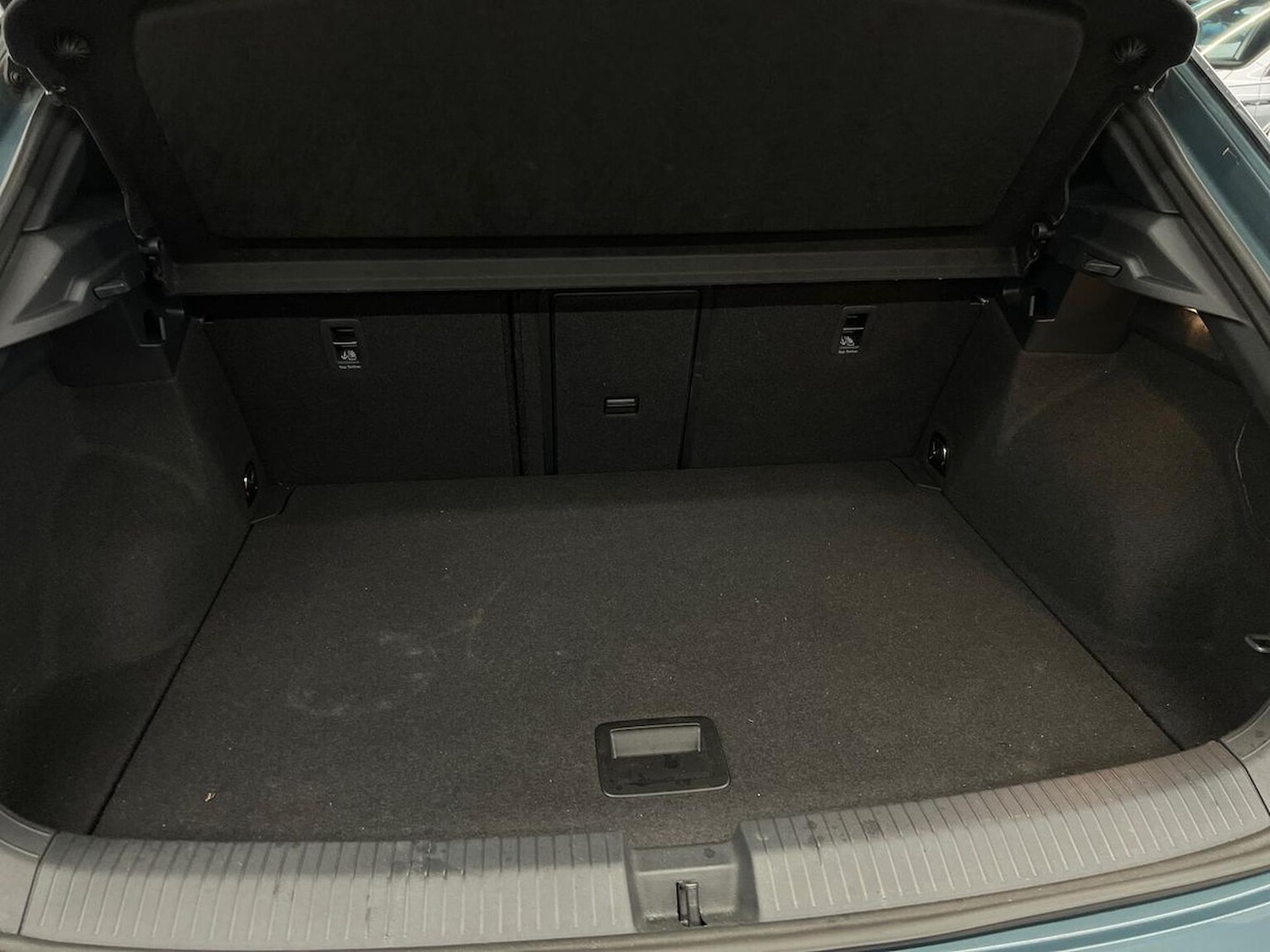 Used Volkswagen T-Roc 2022 for sale - 76736685: Photo 17