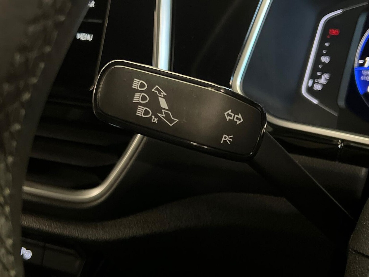 Used Volkswagen T-Roc 2022 for sale - 76736685: Photo 28