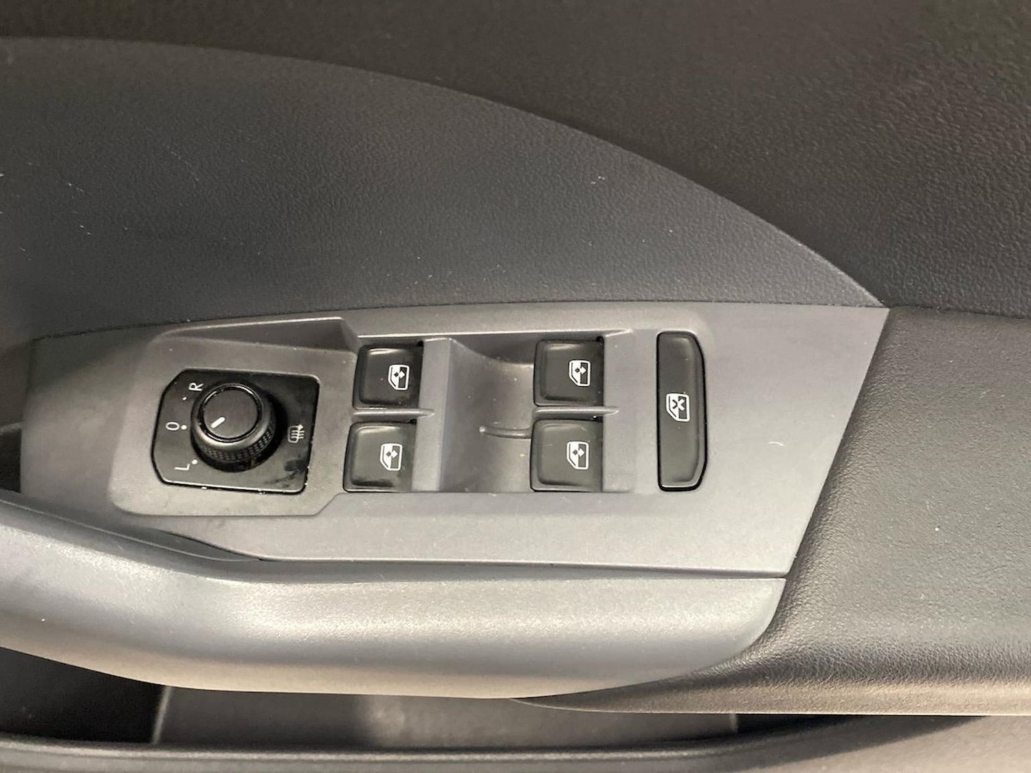 Used Volkswagen T-Cross 2020 for sale - 76807532: Photo 21