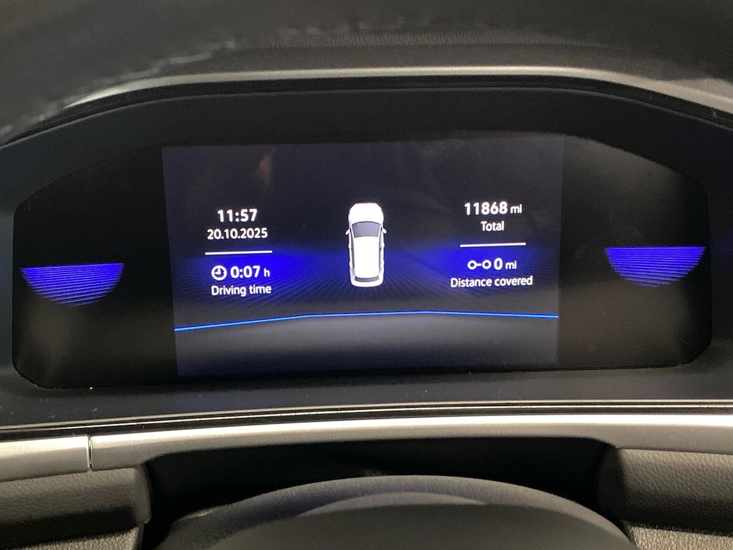 Used Volkswagen T-Roc 2023 for sale - 76324610: Photo 10