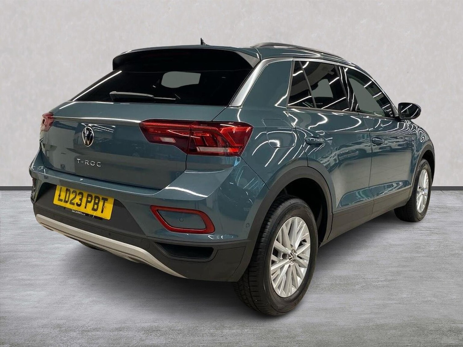 Used Volkswagen T-Roc 2023 for sale - 76324610: Photo 18