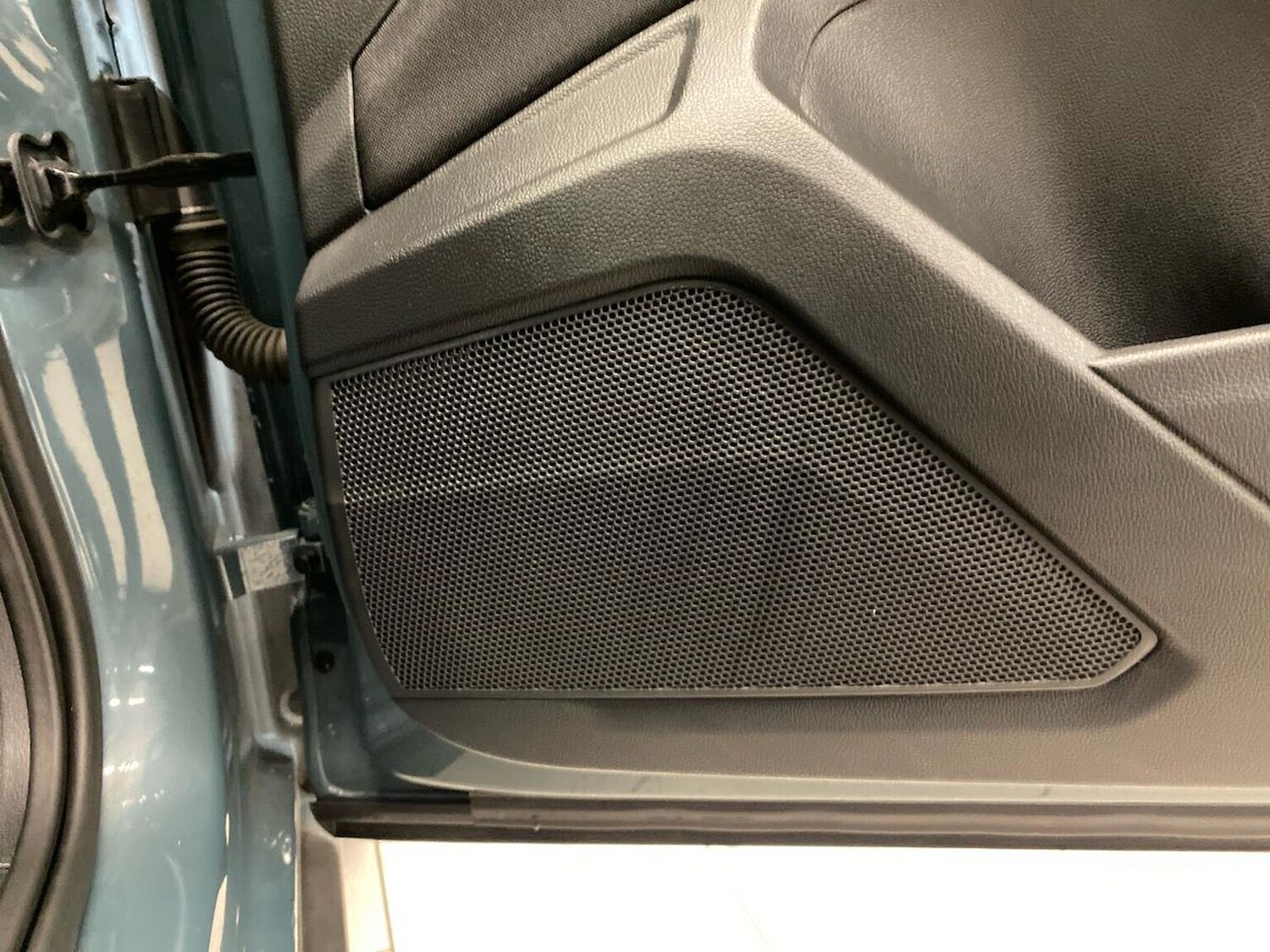 Used Volkswagen T-Roc 2023 for sale - 76324610: Photo 28