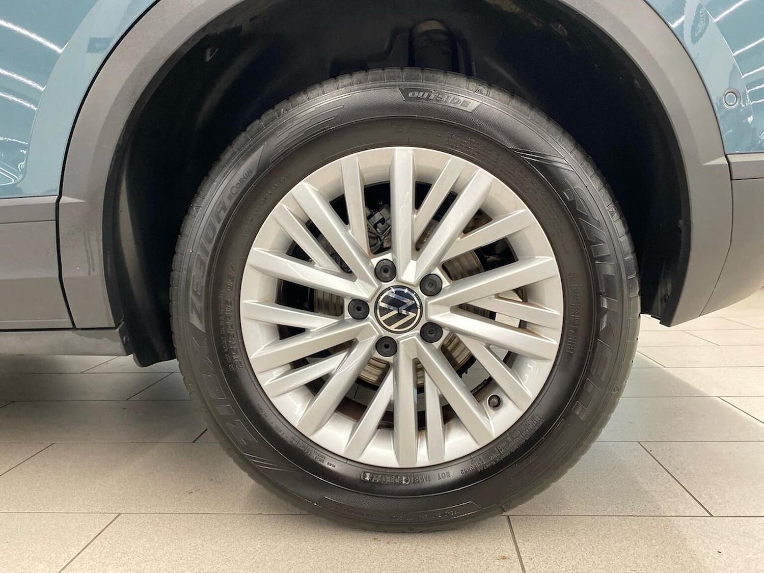 Used Volkswagen T-Roc 2023 for sale - 76324610: Photo 6