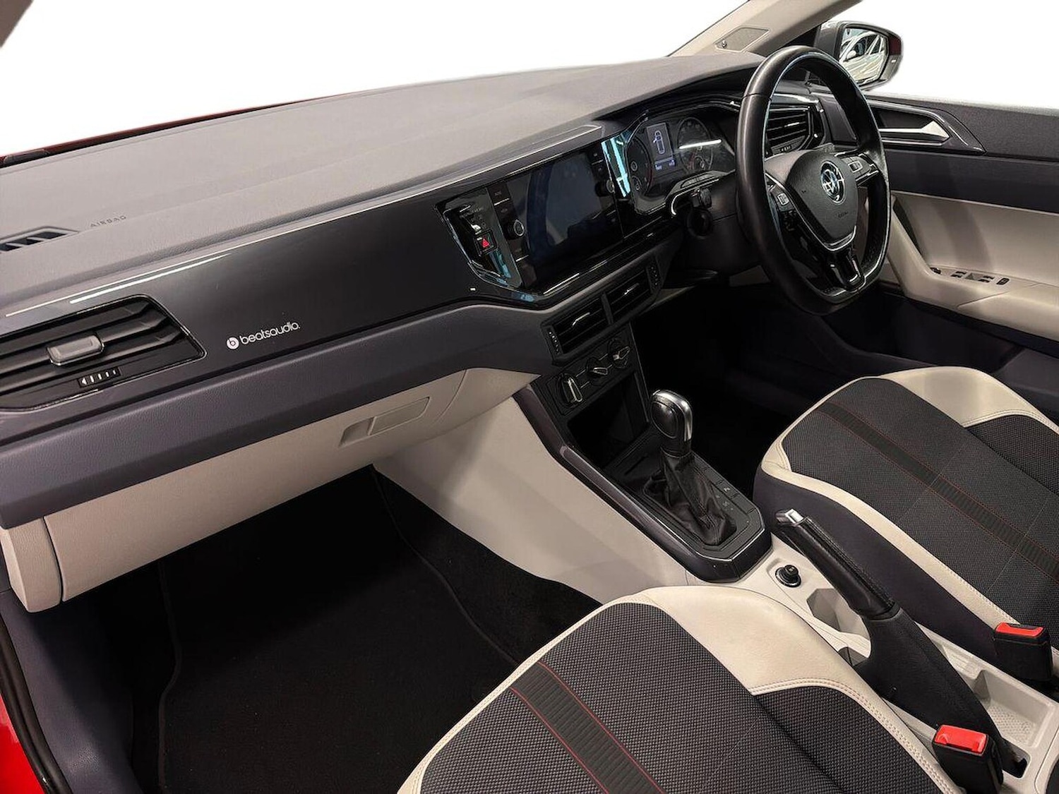 Used Volkswagen Polo 2020 for sale - 76287303: Photo 7