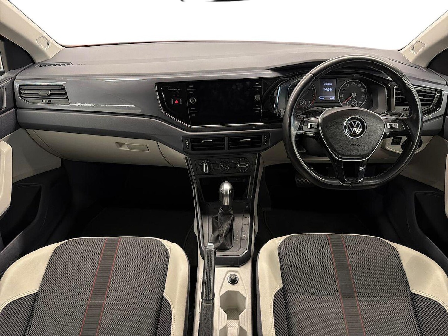 Used Volkswagen Polo 2020 for sale - 76287303: Photo 8