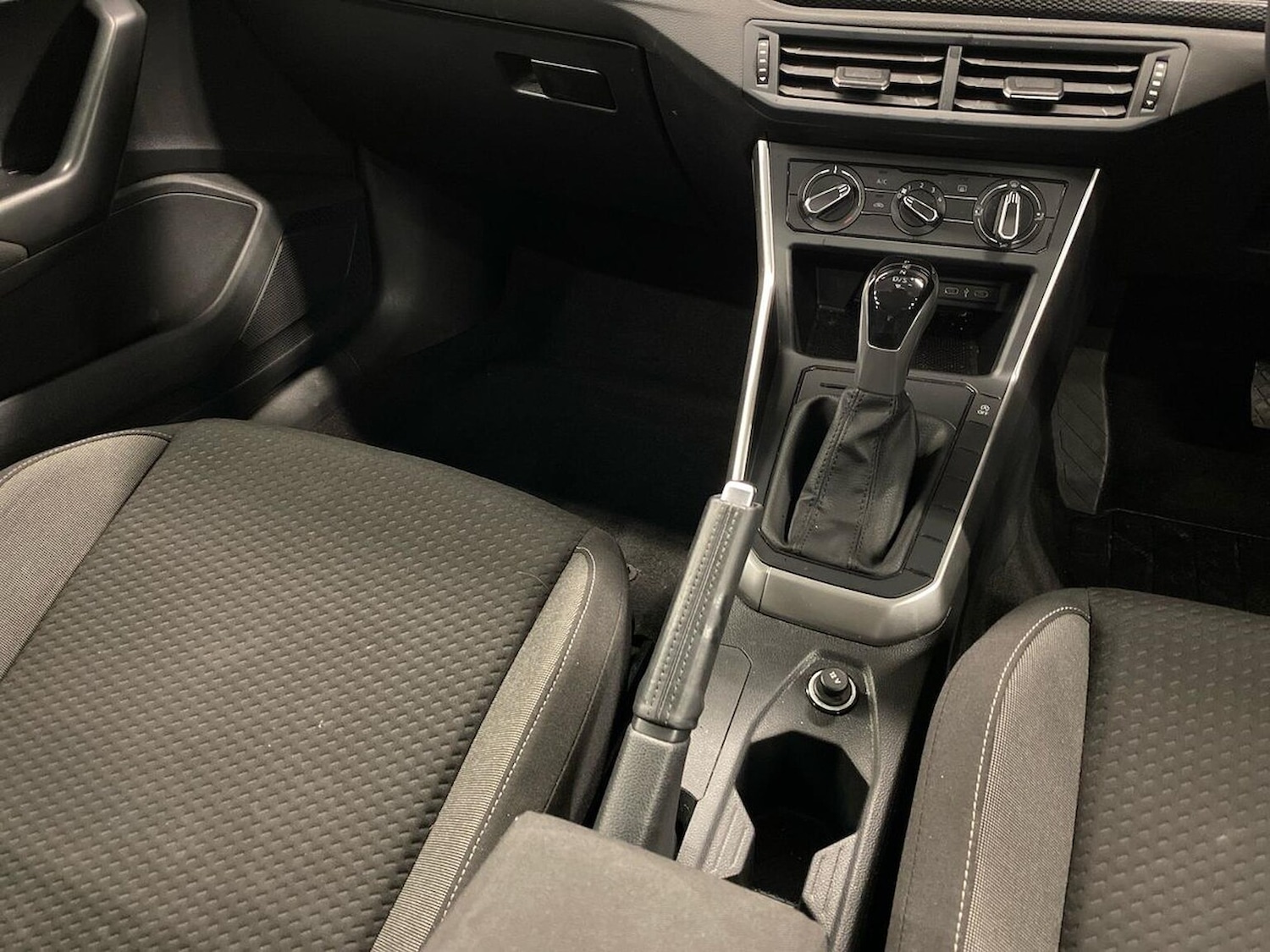 Used Volkswagen Polo 2024 for sale - 76699402: Photo 13