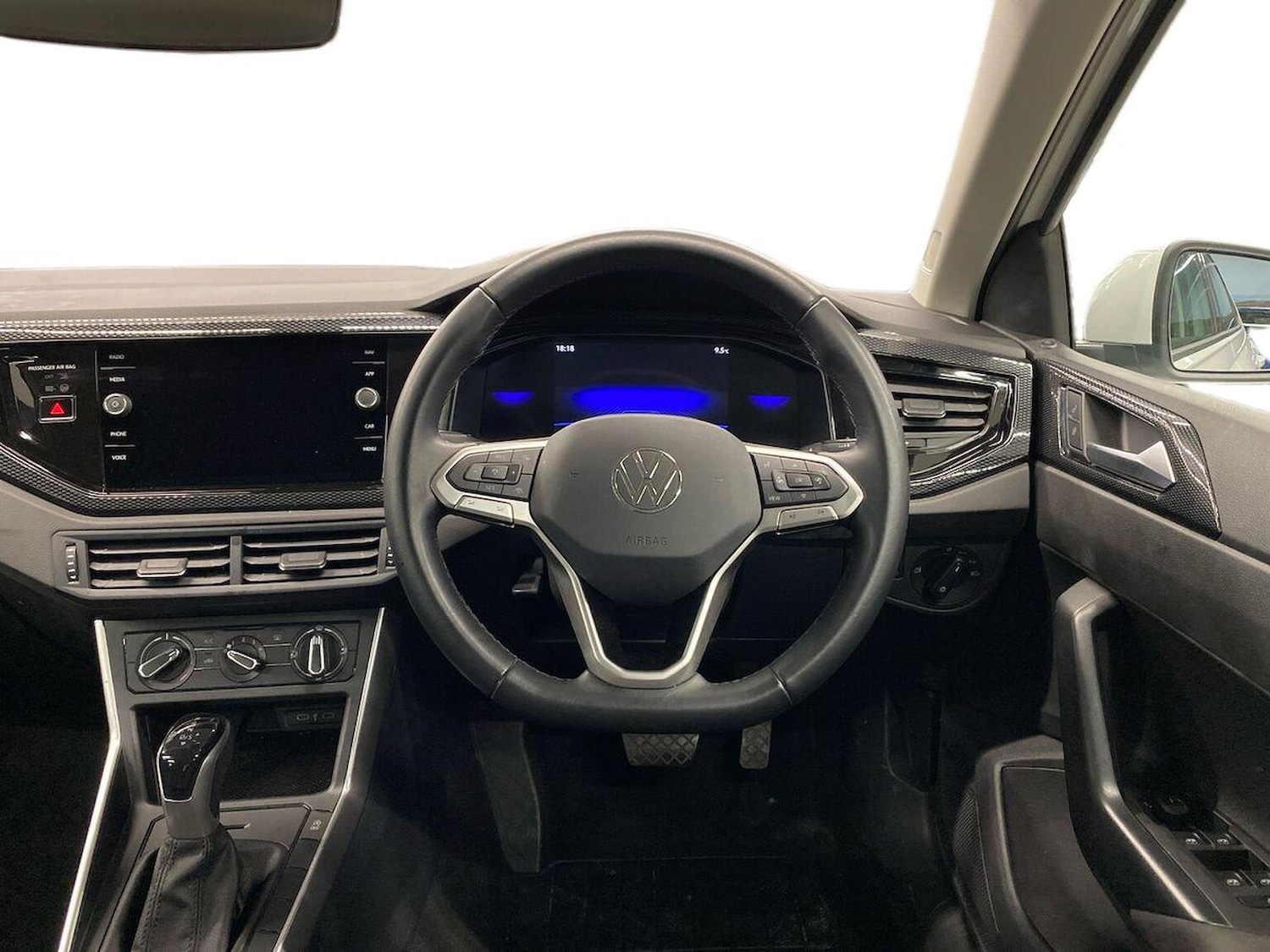 Used Volkswagen Polo 2024 for sale - 76699402: Photo 9