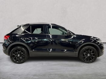 Used Volkswagen T-Roc 2021 for sale - 79733344: Photo