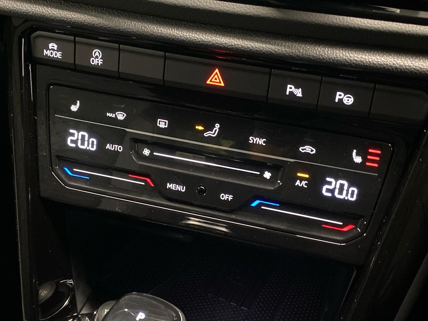 Used Volkswagen T-Roc 2025 for sale - 77528871: Photo 12