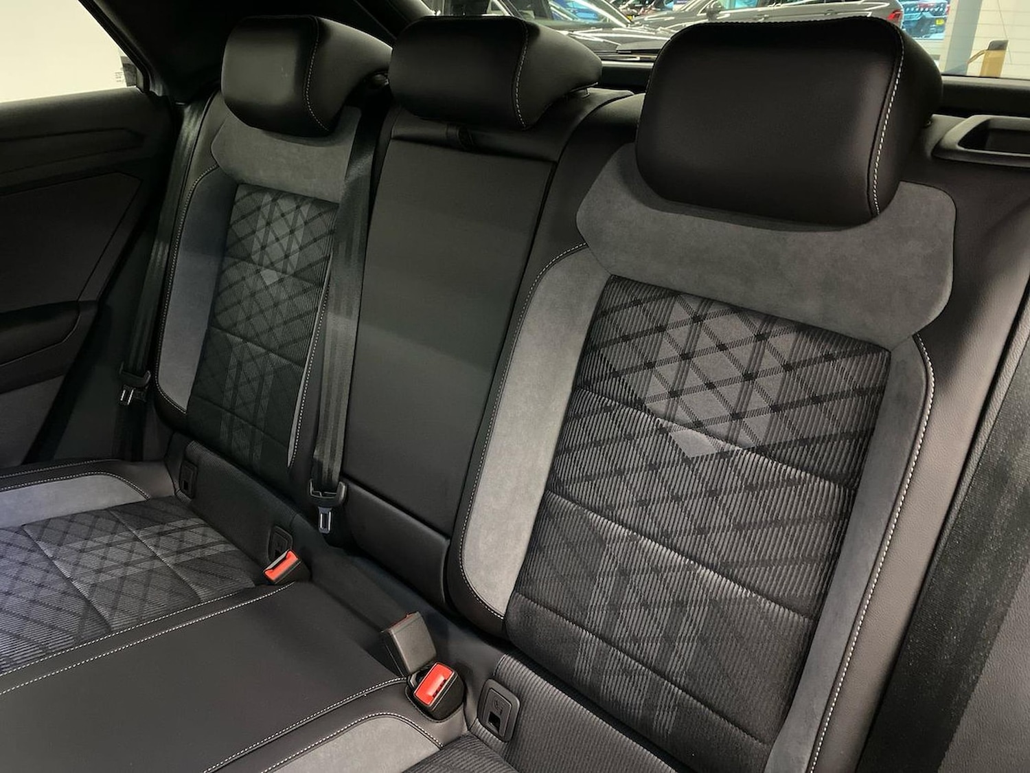 Used Volkswagen T-Roc 2025 for sale - 77528871: Photo 16