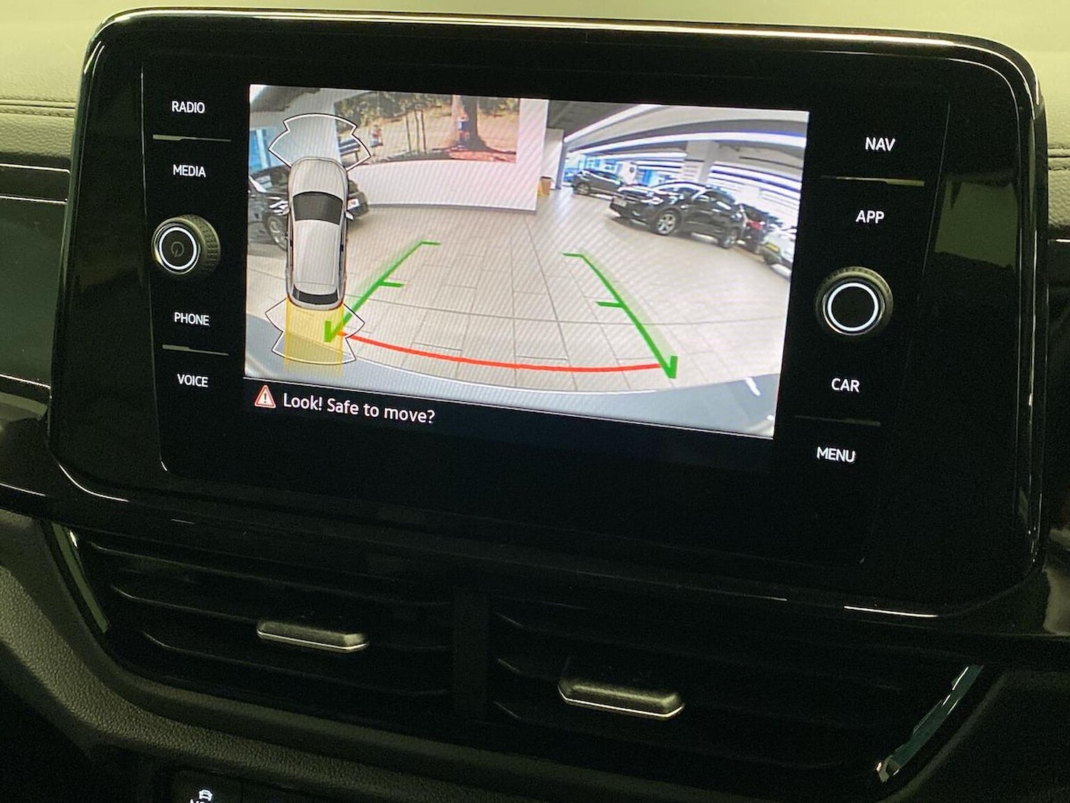 Used Volkswagen T-Roc 2025 for sale - 77528871: Photo 23