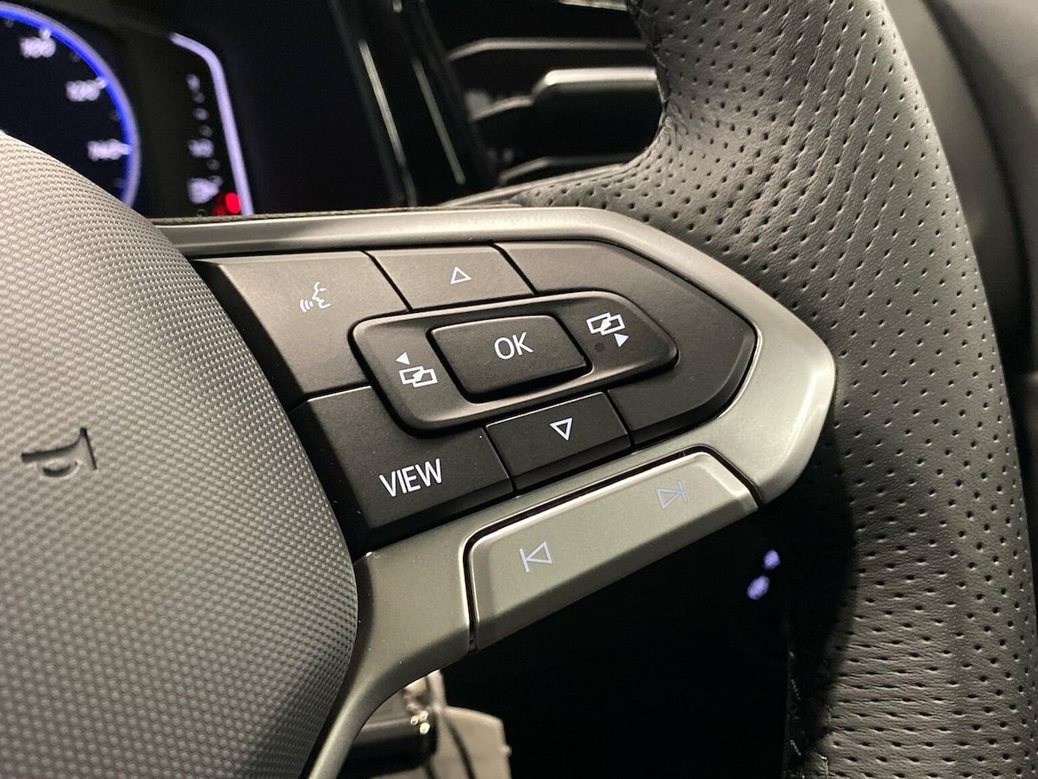 Used Volkswagen T-Roc 2025 for sale - 77528871: Photo 26