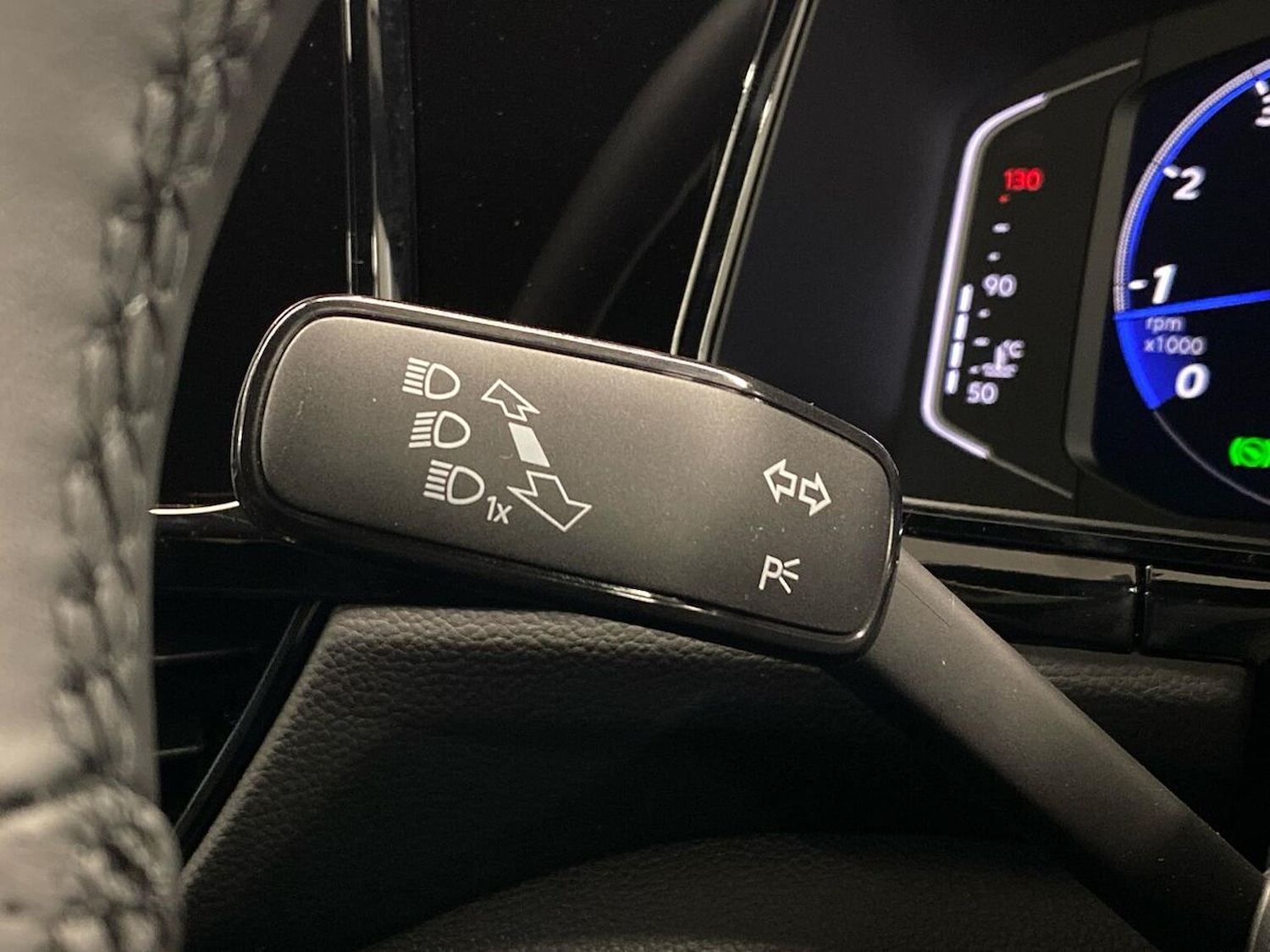 Used Volkswagen T-Roc 2025 for sale - 77528871: Photo 29