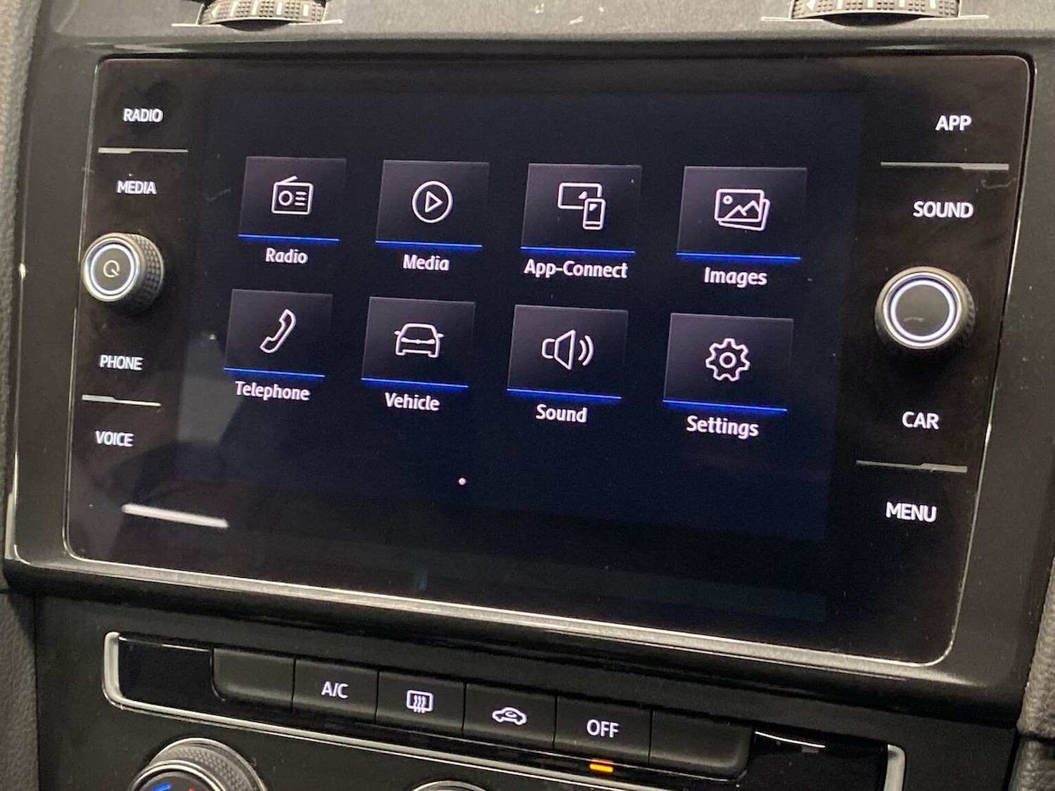 Used Volkswagen Golf 2019 for sale - 76785190: Photo 11