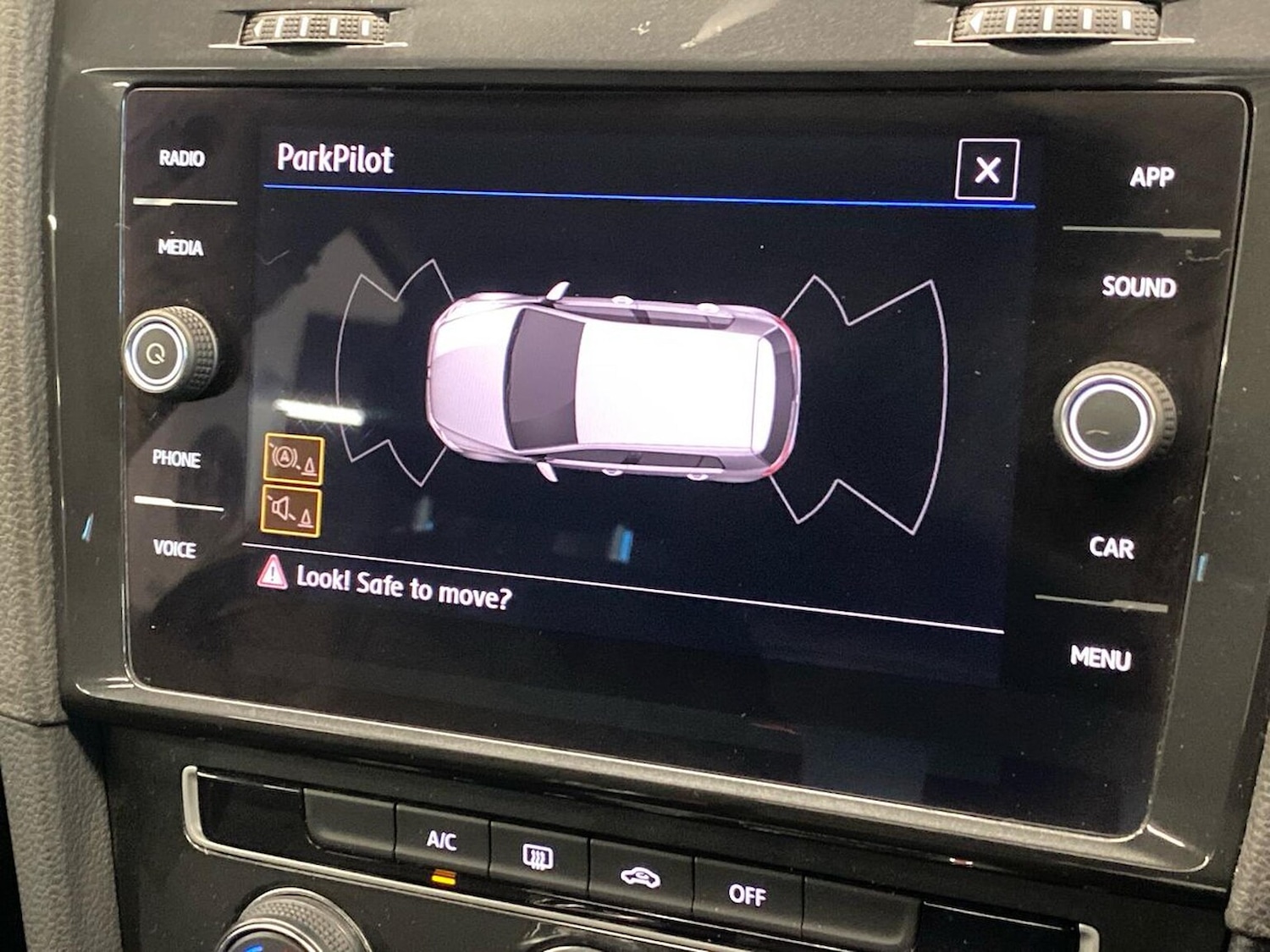 Used Volkswagen Golf 2019 for sale - 76785190: Photo 23