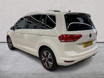 Used Volkswagen Touran 2023 for sale - 78904984: Photo