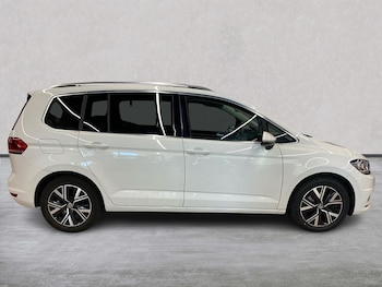 Used Volkswagen Touran 2023 for sale - 78904984: Photo