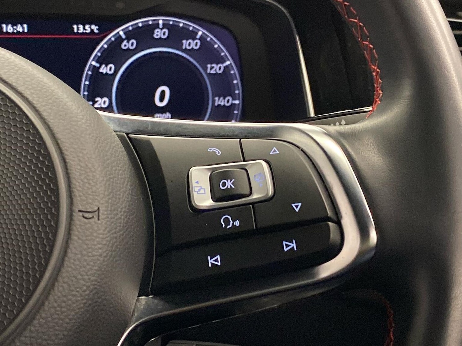 Used Volkswagen Golf 2018 for sale - 76611641: Photo 25